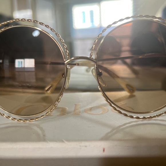 CHLOE ROUND SUNGLASSES - Picture 2 of 6